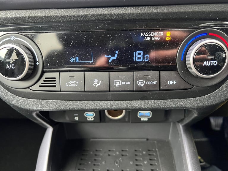2025 Hyundai i10 1.2 Premium Auto Euro 6 (s/s) 5dr HATCHBACK Petrol Automatic