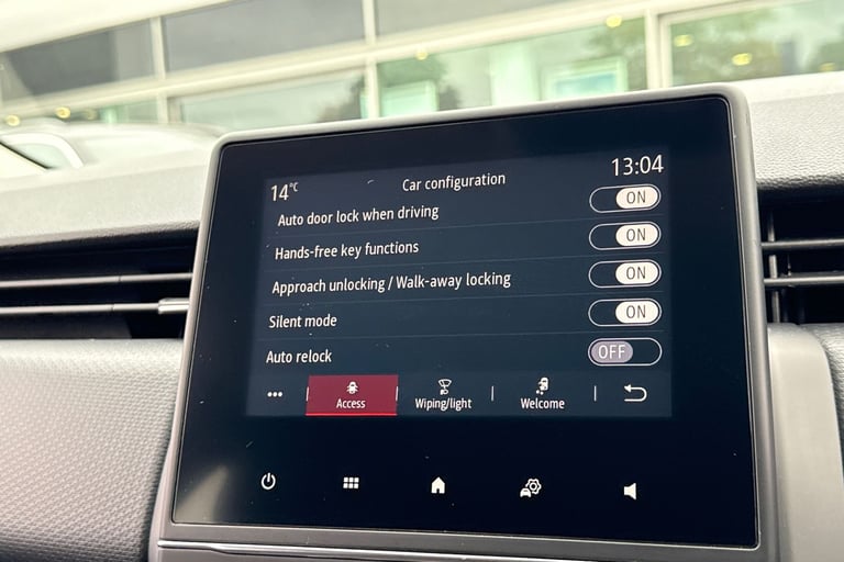 2020 Renault Clio 1.0 TCe Iconic Euro 6 (s/s) 5dr Hatchback PETROL Manual