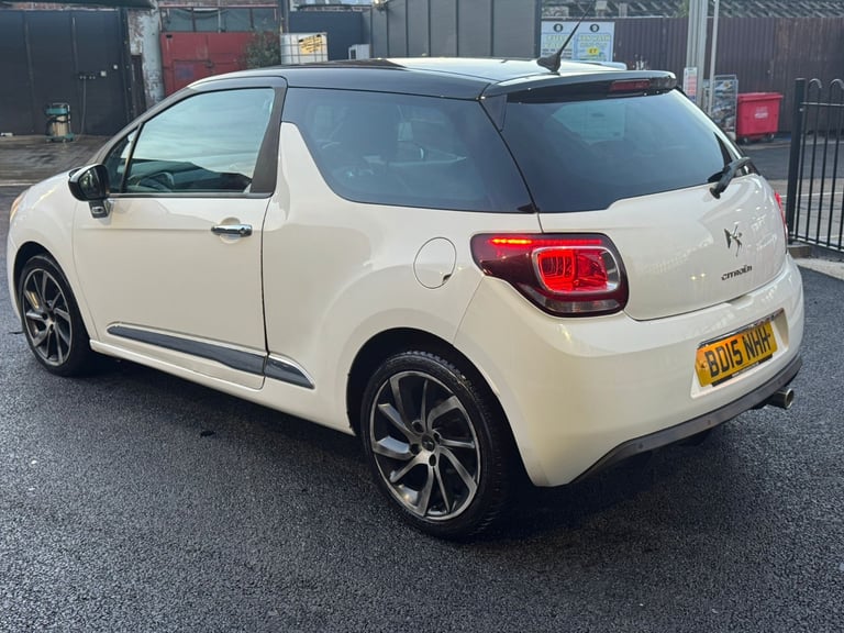 Citroen, DS3, Hatchback, 2015, Manual, 1560 (cc), 3 doors