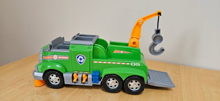 Paw patrol Rocky's deluxe Recycling truck with pups