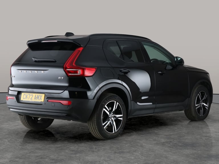 2022 Volvo XC40 2.0 B3P Plus Dark 5dr Auto ESTATE PETROL Automatic