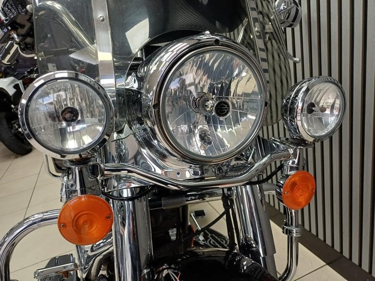 Harley Davidson Road King Classic 2006 cruiser custom retro chopper