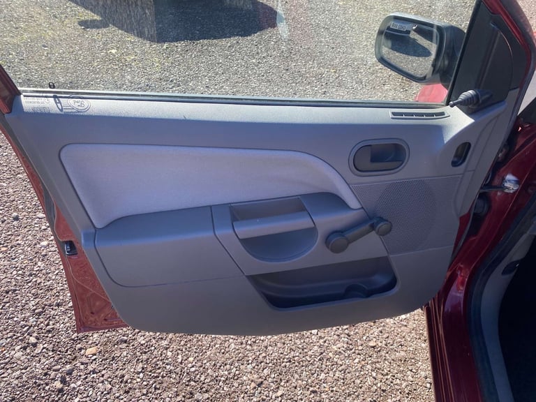2003 Ford Fiesta 1.3 Fiesta Finesse 5dr Hatchback Petrol Manual