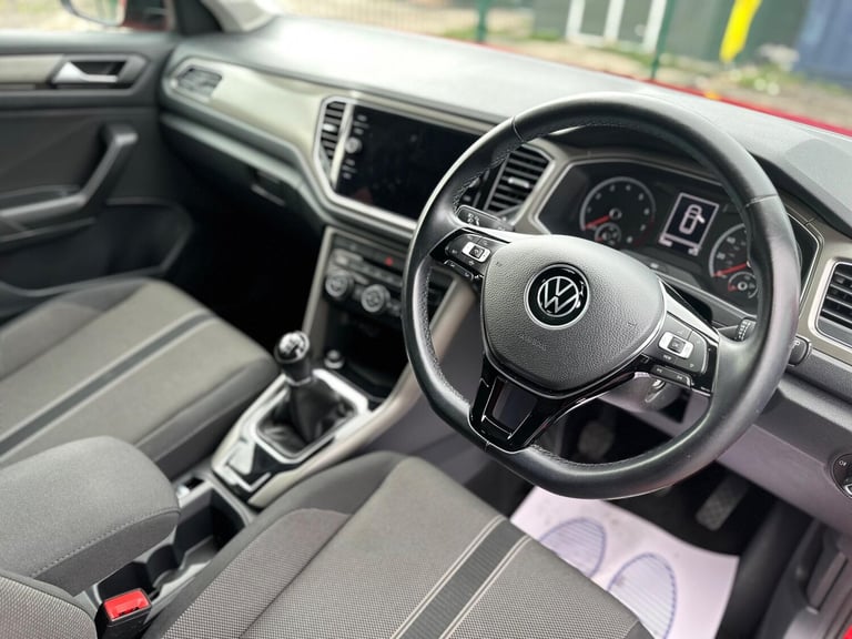 2020 Volkswagen T-Roc 1.0 TSI Design Euro 6 (s/s) 5dr HATCHBACK Petrol Manual