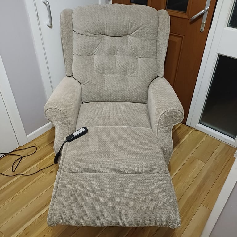 image for Electric rise and recliner chair 