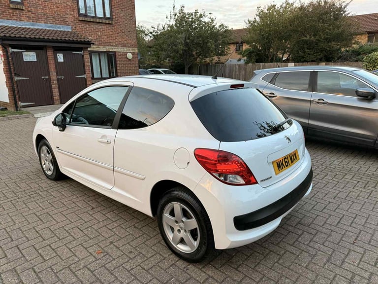 Peugeot, 207, Hatchback, 2011, Manual, 1360 (cc), 3 doors