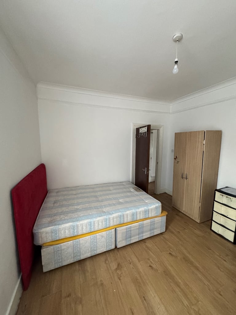 2 bedroom flat available in barking 