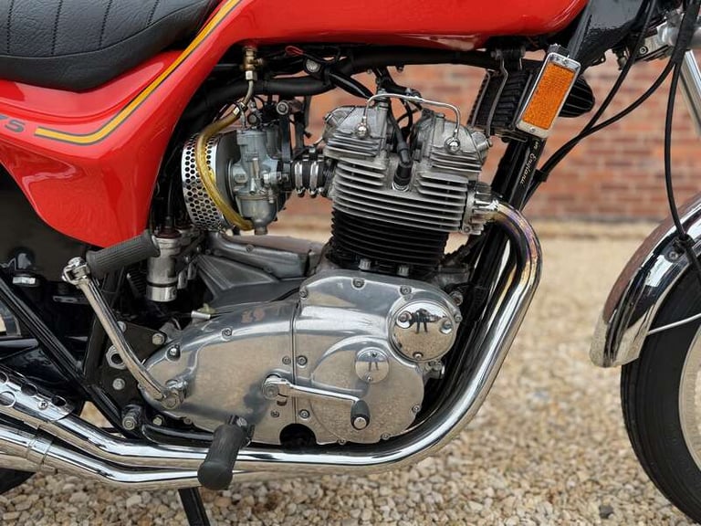 2004 Triumph X-75 HURRICANE PETROL Manual