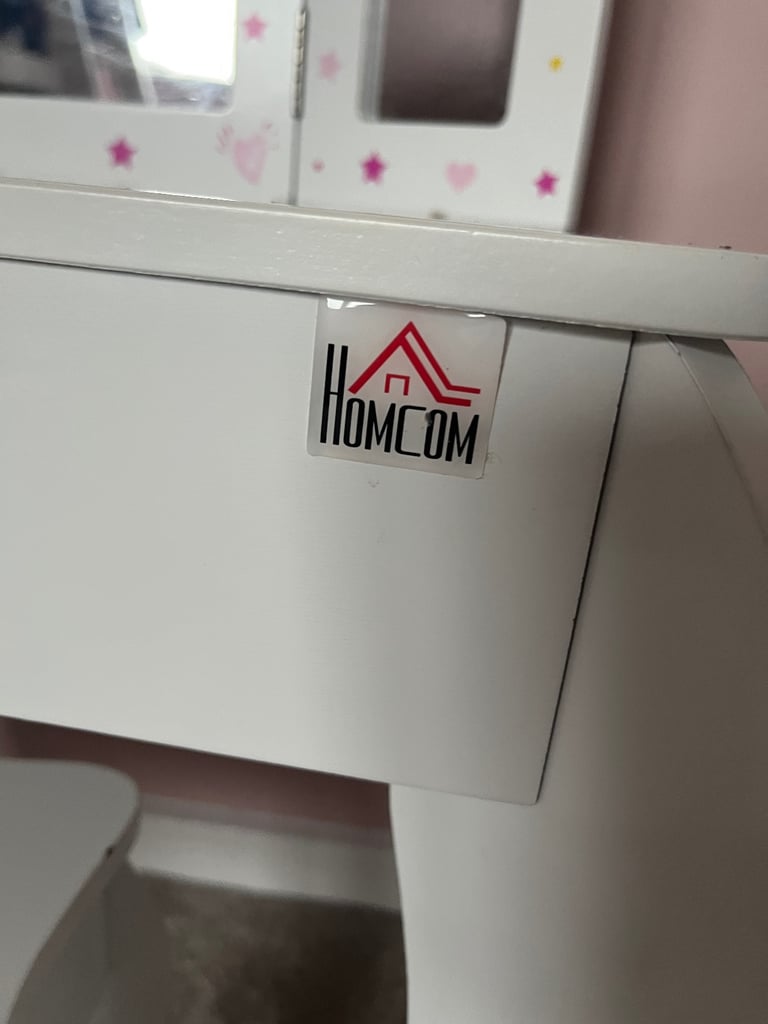 Children’s vanity / dressing table