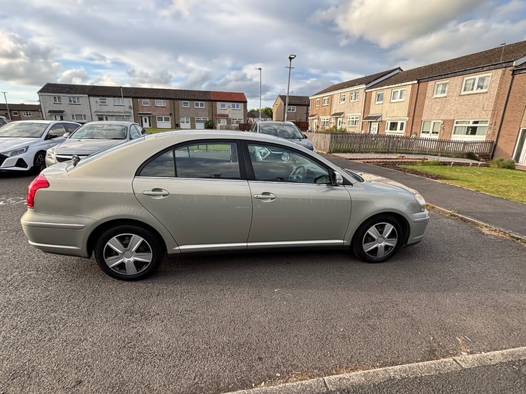 Toyota, AVENSIS, Hatchback, 2009, Manual, 1998 (cc), 5 doors