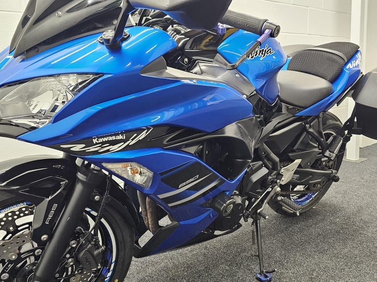 KAWASAKI NINJA 650 ** BLACK WIDOW - CRASH PROTECTORS - JUNE 26 MOT **