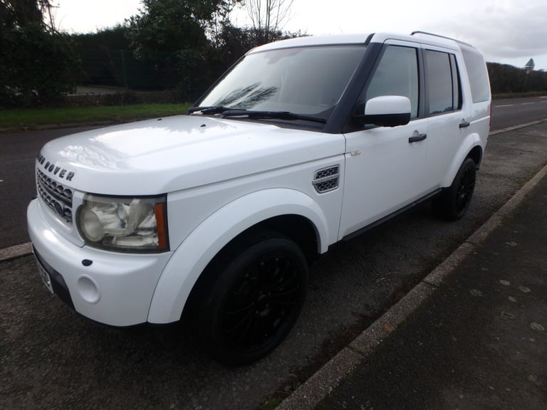2011 Land Rover Discovery 4  5.0 V8 Petrol Automatic ... 7 Seater 4x4 Petrol Automatic