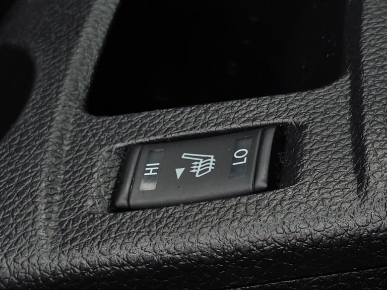 2018 Nissan Qashqai 1.6 dCi Tekna SUV 5dr Diesel XTRON Euro 6 (s/s) (130 ps) HATCHBACK Diesel Aut...