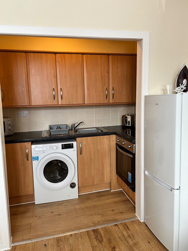 2 Bedroom Flat For Rent -Walker Road