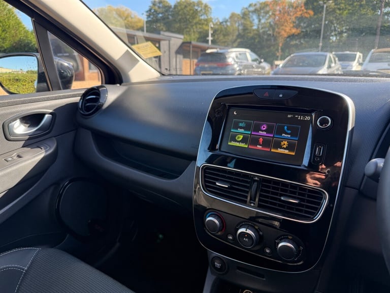 2019 Renault Clio 0.9 TCe Iconic Hatchback 5dr Petrol Manual Euro 6 (s/s) (75 ps) Hatchback Petro...