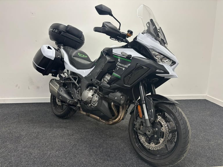 image for KAWASAKI VERSEY 1000 ** 12 MONTHS MOT - FULL LUGGAGE - SPOTS ** 