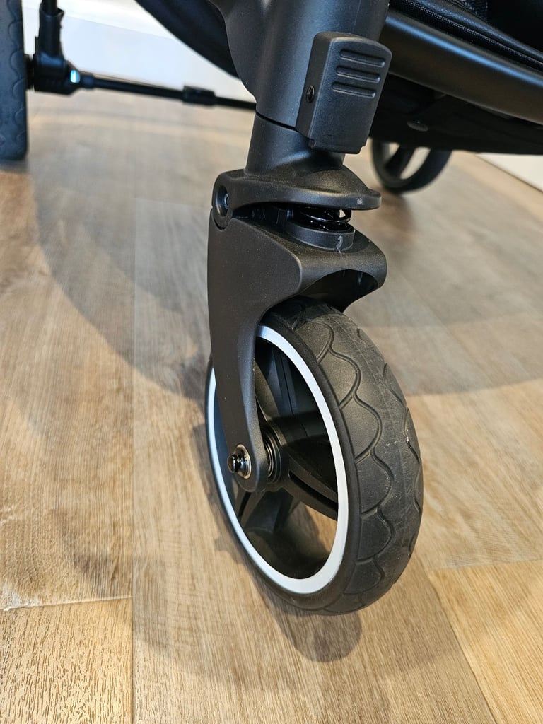 Ickle Bubba Venus Prime Double Stroller Pram with Bassinet Black