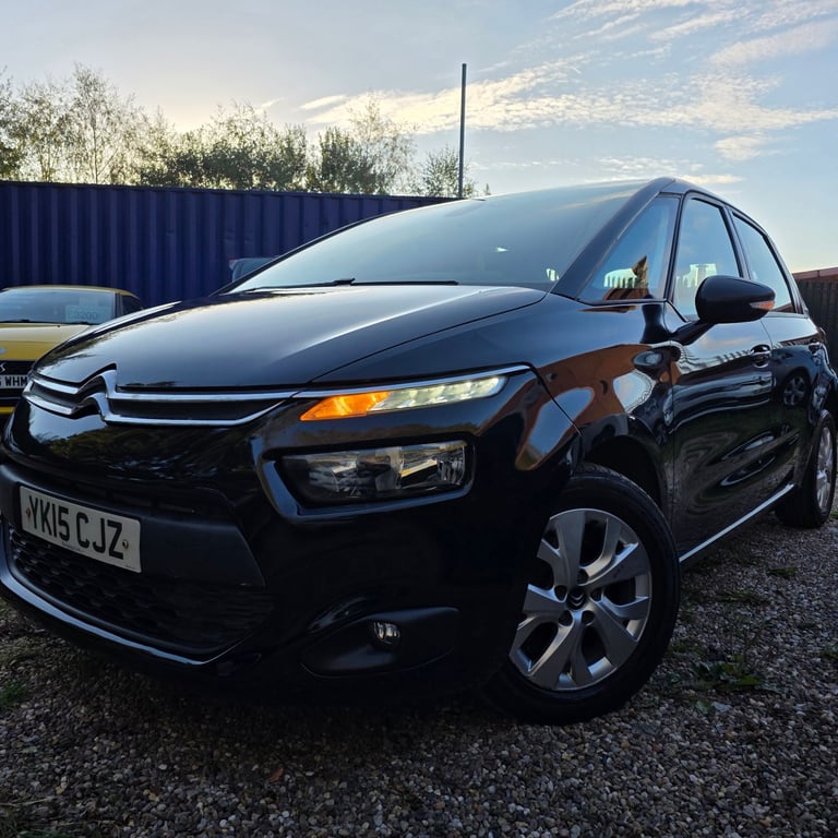 CITROEN C4 PICASSO VTR+E-HDi AIR SUSPENSION MODEL 1.6 DIESEL 115 BHP YEAR 2015 £20 TAX PER YEAR!!!