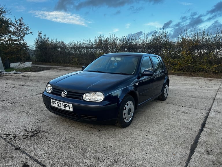 image for Volkswagen Golf with cruise control, ULEZ compliant, long MOT, great service history!