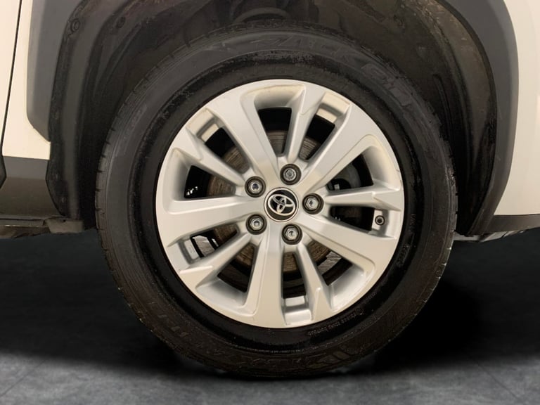 2024 Toyota Yaris Cross 1.5 VVT-h Icon SUV 5dr Petrol Hybrid E-CVT Euro 6 (s/s) (116 ps) - LANE T...