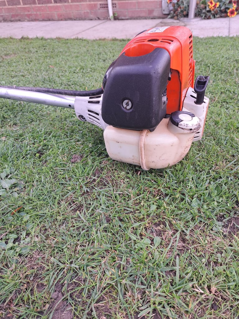 Stihl FS100 strimmer 