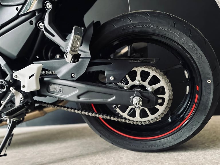 Stunning Low Mileage 2024/24 Kawasaki Z650 Motorcycle