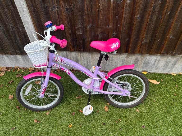pink girls bike in excellent condition 