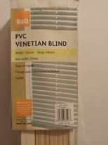 Pvc venetian blind new in the box
