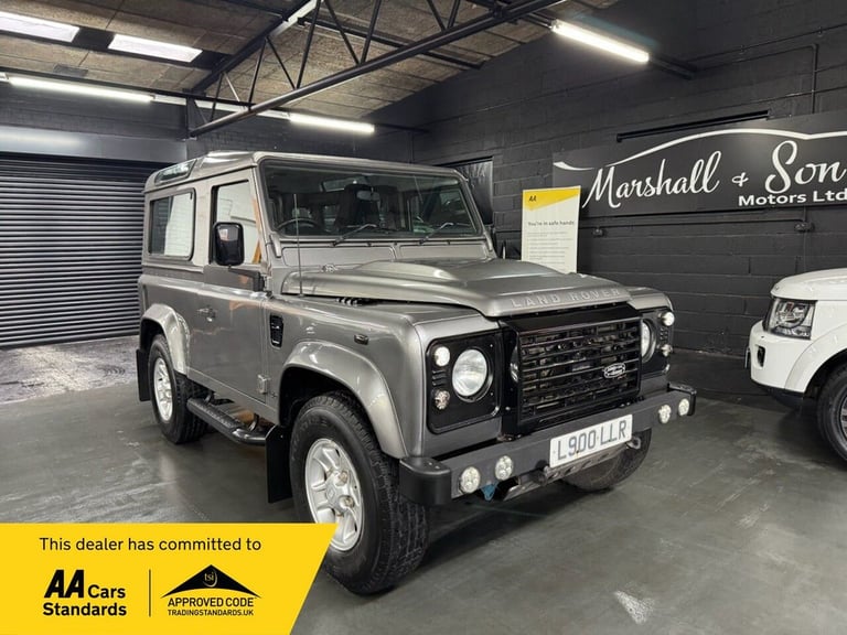image for 2007 57 LAND ROVER DEFENDER 2.4 TDCI COUNTY STATION WAGON 3DR DIESEL MANUAL 4WD 