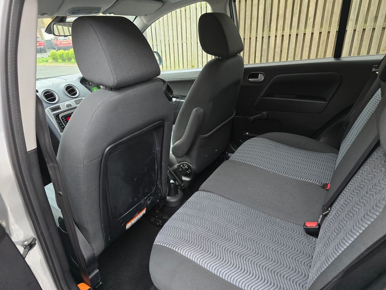 Ford, FUSION, Hatchback, 2010, Other, 1596 (cc), 5 doors