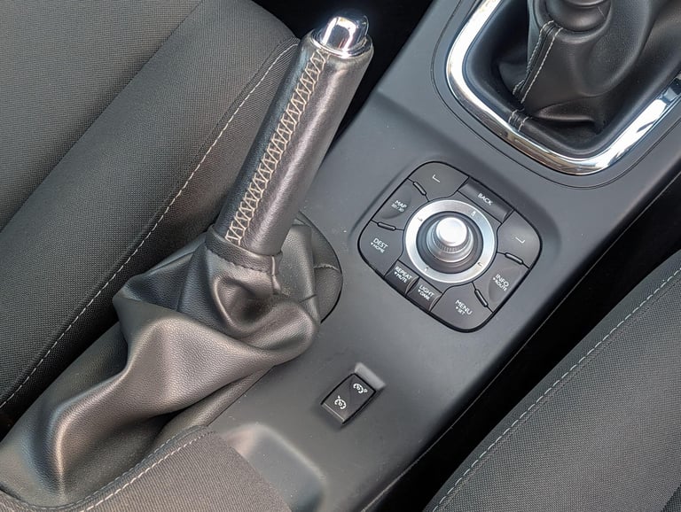 2013 Renault Megane 1.5 dCi Dynamique TomTom Euro 5 3dr COUPE Diesel Manual