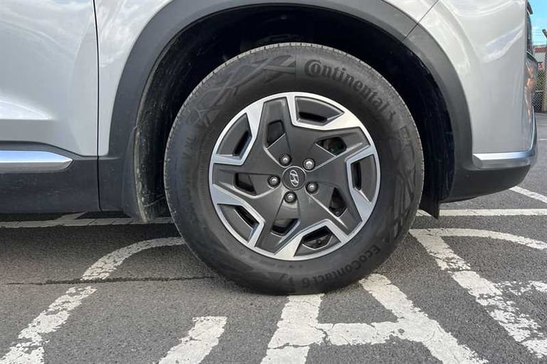 2022 Hyundai Santa Fe 1.6 TGDi Hybrid Premium 5dr 4WD Auto ESTATE PETROL/ELECTRIC Automatic