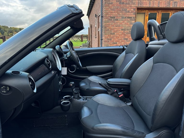 2013 MINI ROADSTER CONVERTIBLE 2.0 COOPER SD AUTOMATIC, 12 MONTHS MOT, STUNNING 