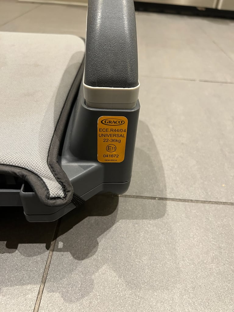 Graco car booster seat for kids