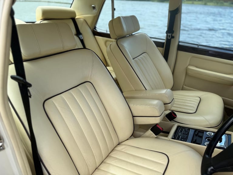 Bentley Eight
