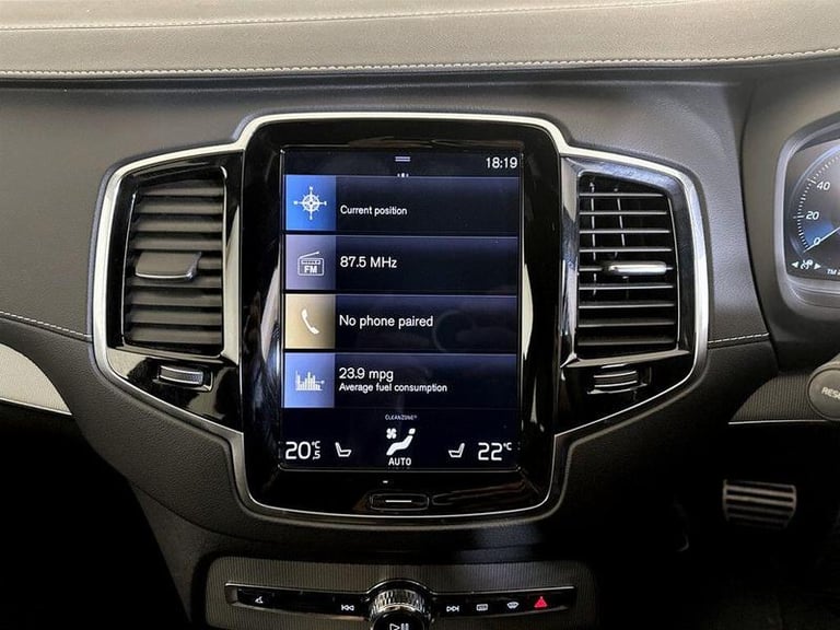 2020 Volvo XC90 2.0 B5 MHEV R-Design Auto 4WD Euro 6 (s/s) 5dr Automatic SUV Hybrid Automatic