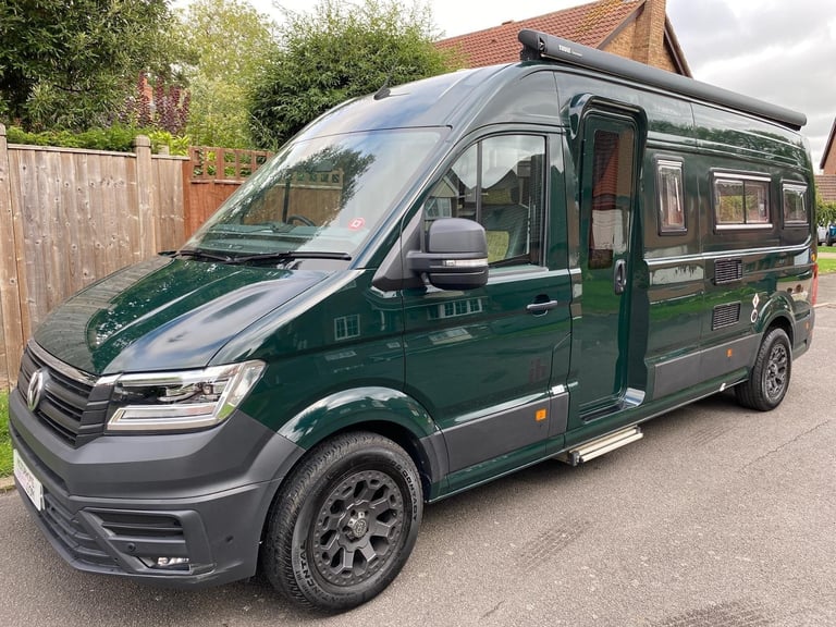 IH MOTORHOMES N-680 CRL -REAR LOUNGE - 1 OWNER - AUTOMATIC - WIFI