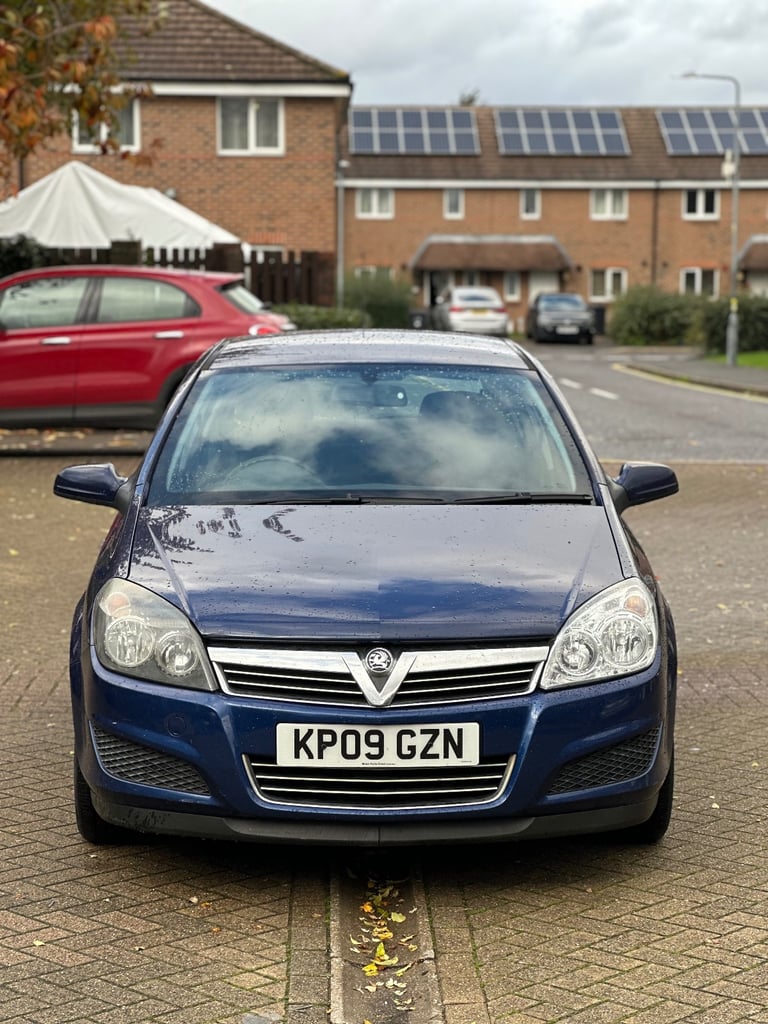 2009 Vauxhall Astra Life Automatic 1.8L 46,000 Miles Full Service History 1YR NEW MOT ONLY 1 OWNER