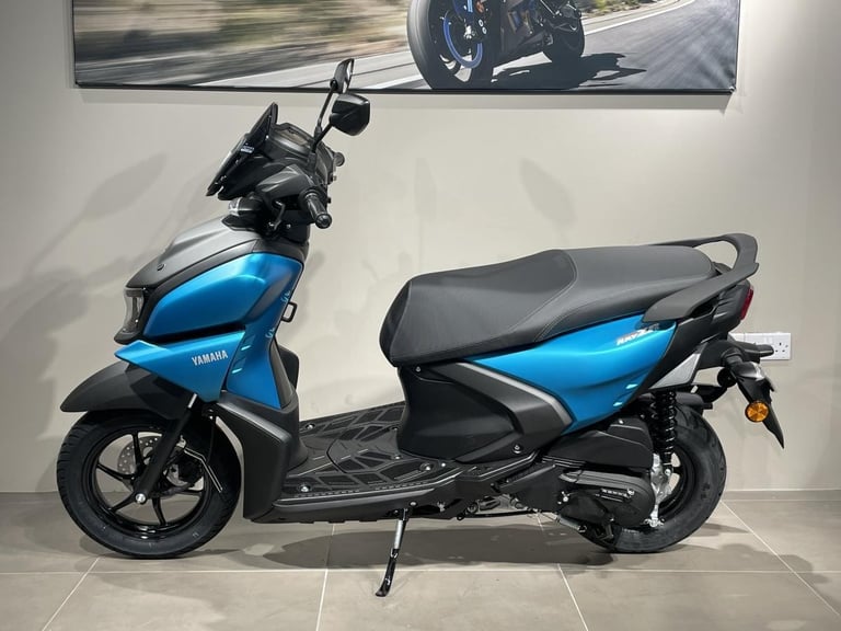 YAMAHA RAYZR 125 IN MATT CYAN - BRAND NEW - IN STOCK - AVAILABLE NOW !