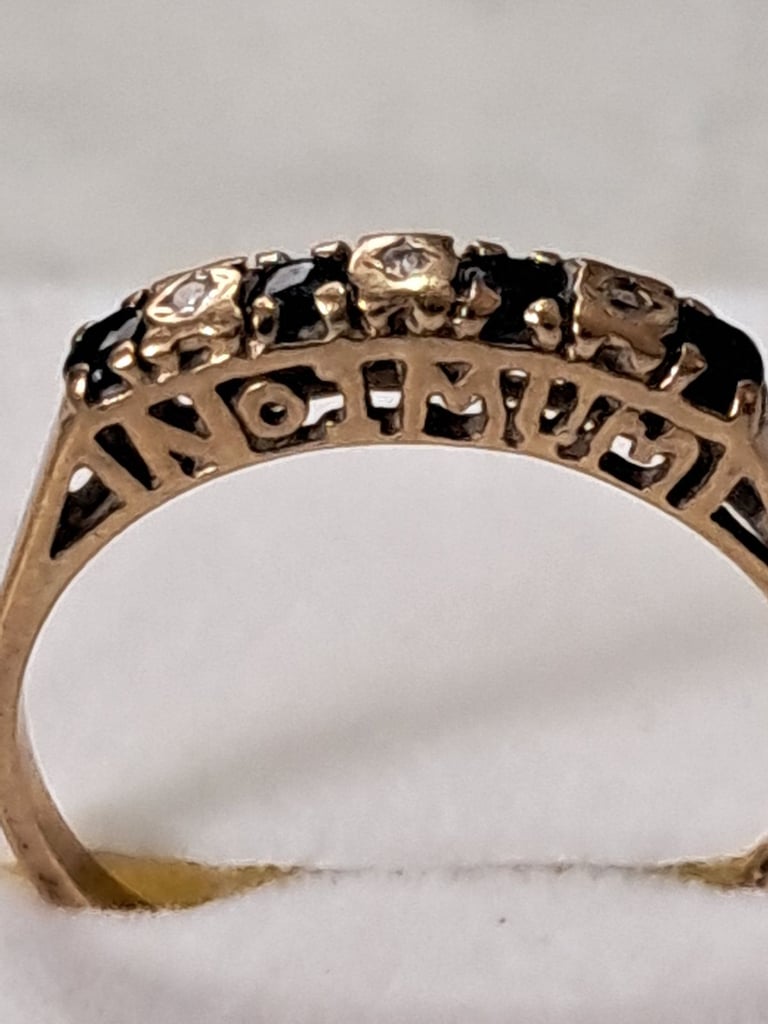 9ct gold sapphire and diamond ring 