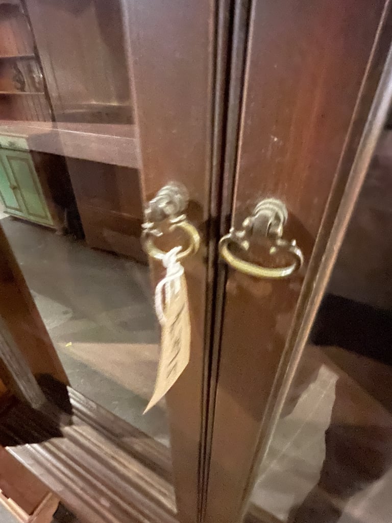 Display cabinet