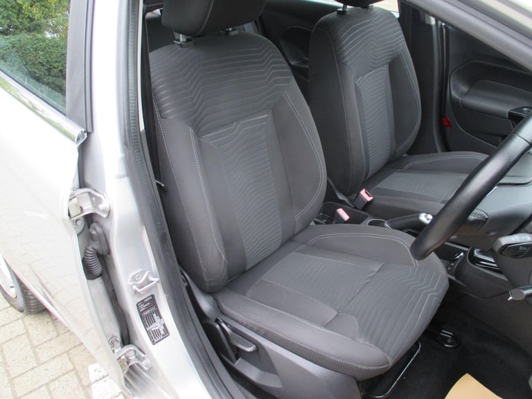 2014 Ford Fiesta 1.25 Zetec Euro 5 5dr HATCHBACK Petrol Manual