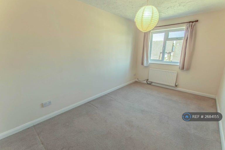 3 bedroom house in Frensham Close, Banbury, OX16 (3 bed) (#2684155)