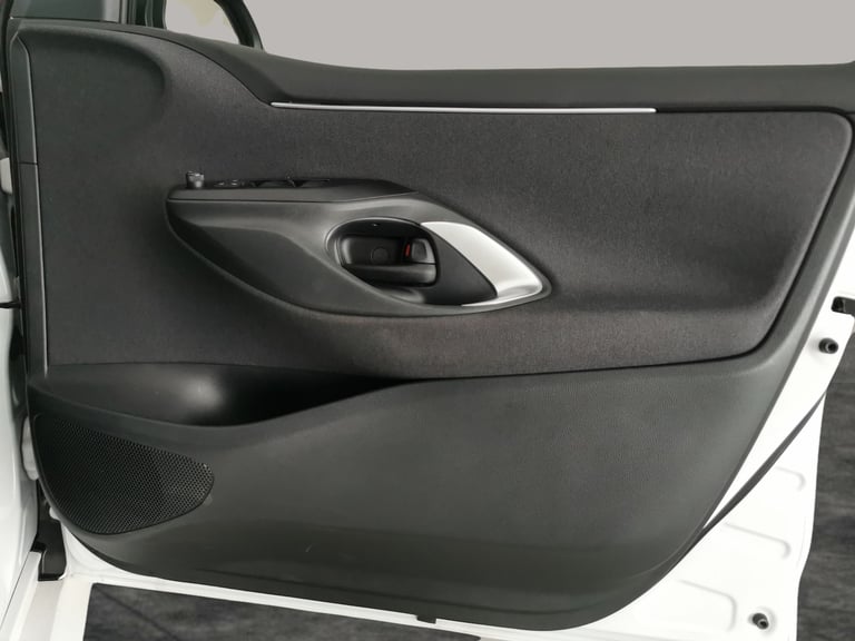 2023 Toyota Yaris 1.5 VVT-h Design Hatchback 5dr Petrol Hybrid E-CVT Euro 6 (s/s) (116 ps) -  Hat...