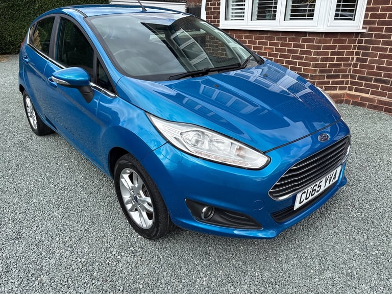 2015 Ford Fiesta ZETEC 5-Door 1.2  Petrol