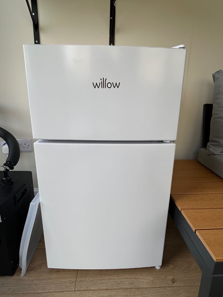 image for Small fridge freezer
