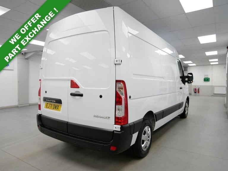 71 RENAULT MASTER 2.3 DCI 135 BHP L2 H2 MEDIUM BUSINESS + ( AIR CON )