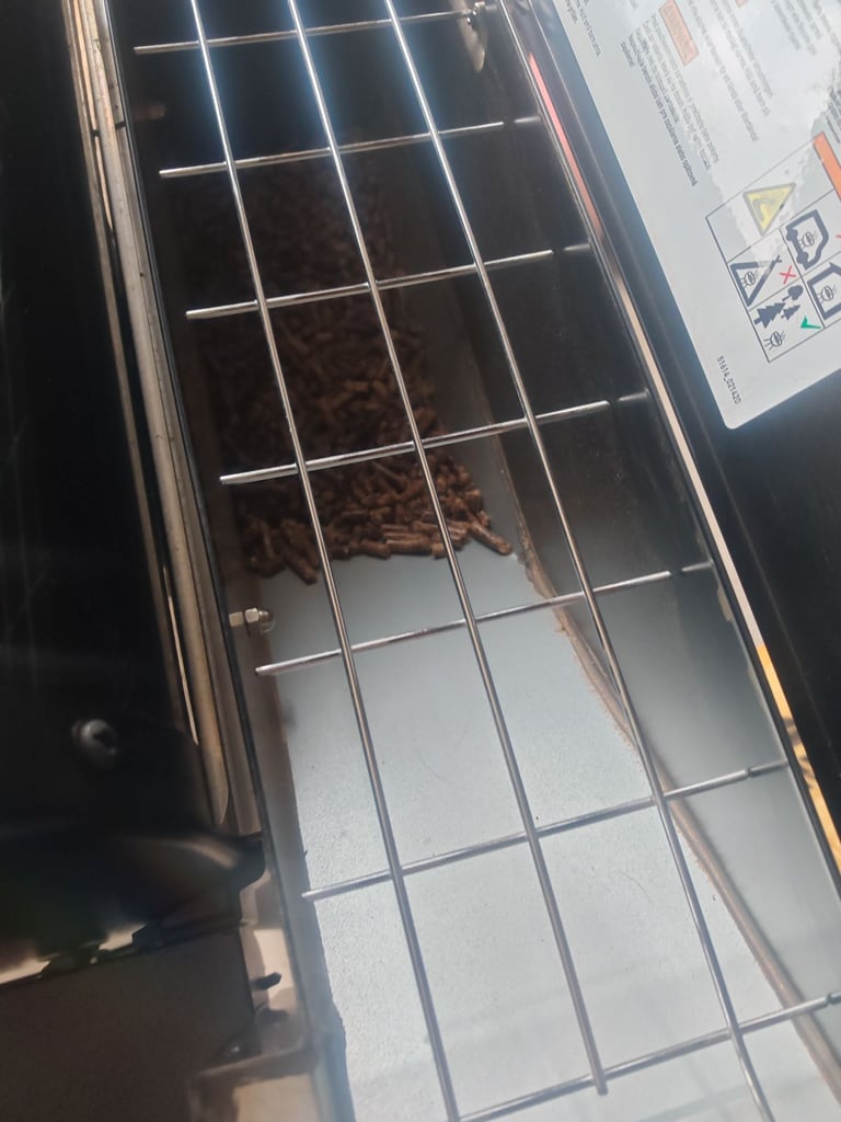 Weber SmokeFire EPX4 Wood Fired Pellet Grill, STEALTH Edition Black