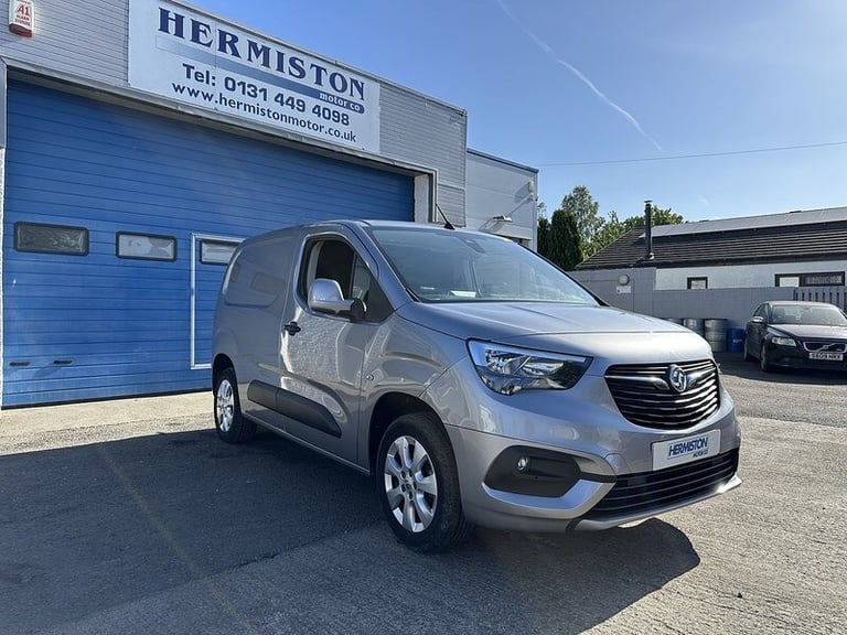 image for 2021 Vauxhall Combo 1.5 Turbo D 2000 Griffin Panel Van 4dr Diesel Manual L1 H1 Euro 6 (100 ps) Pa...