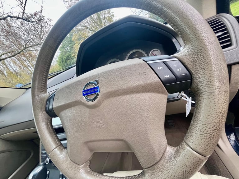 2011 Volvo XC90 2.4 D5 SE SUV 5dr Diesel Geartronic AWD (219 g/km  200 bhp)